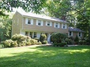 15 Brandon Dr, Mount Kisco, NY 10549