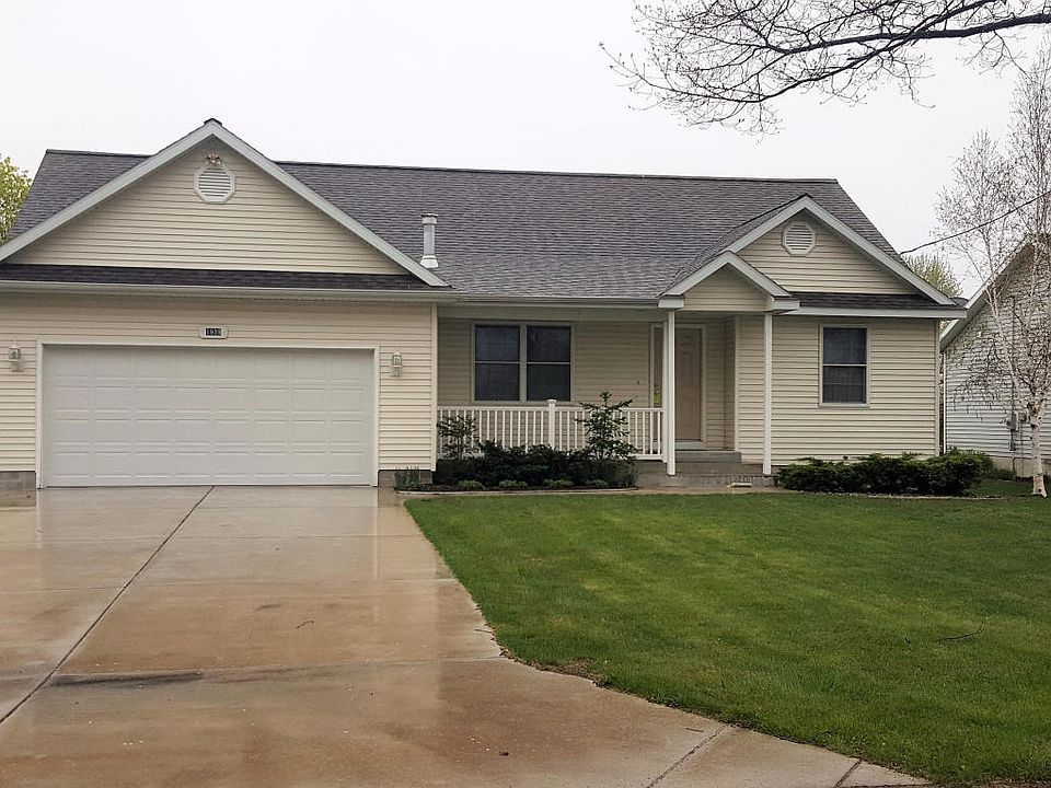 1st image of 1939 Bonneville Dr