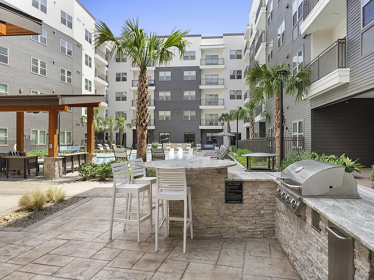 Alta Sunset Heights — Photo 20