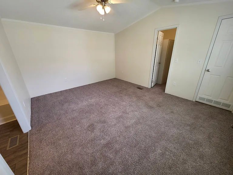 1440 W Plum St #140 — Photo 15
