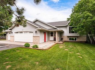 4909 Whitetail Dr, Hermantown, MN 55811
