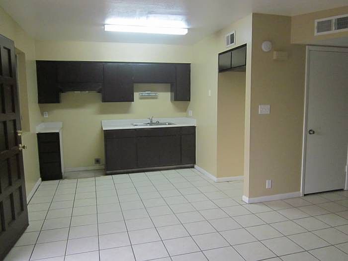 2nd image of 1752 E Virginia Ave APT 4