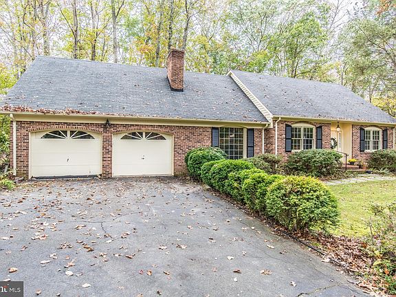 5th image of 8021 Whitting Dr