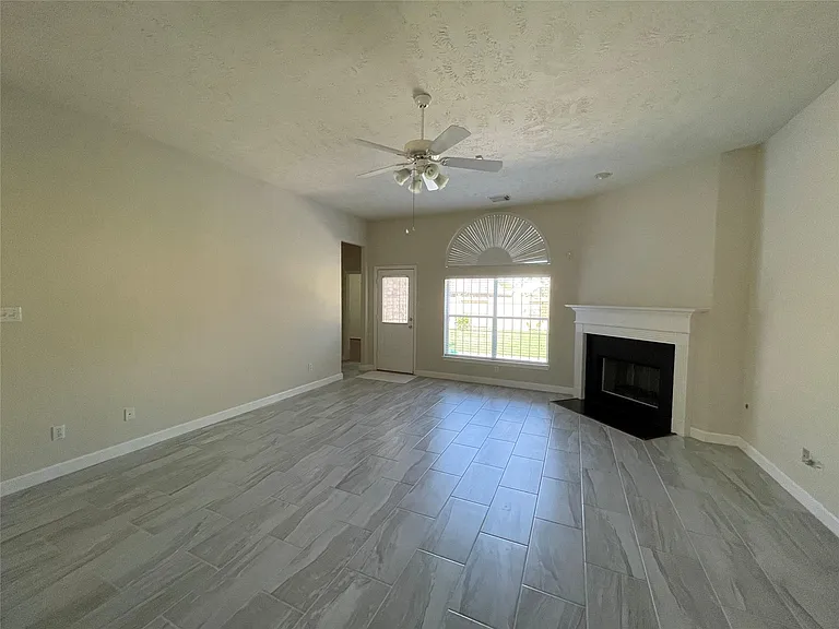 5934 Heathmoor Ln — Photo 8