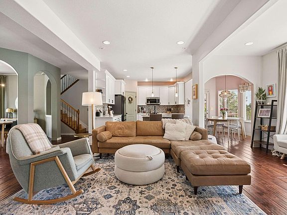 5th image of 3433 Cottonwood Cir