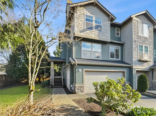 15325 SE 155th Place #U1, Renton, WA 98058