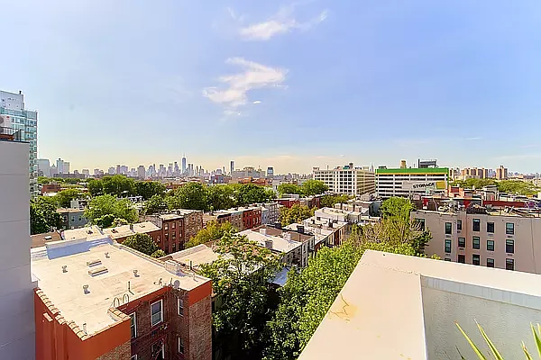 Rented by SERHANT. | media 38