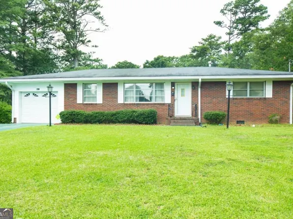 6811 Mayo Dr, Riverdale, GA 30274