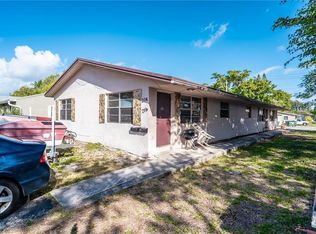 214-216 SW 15th St, Dania, FL 33004