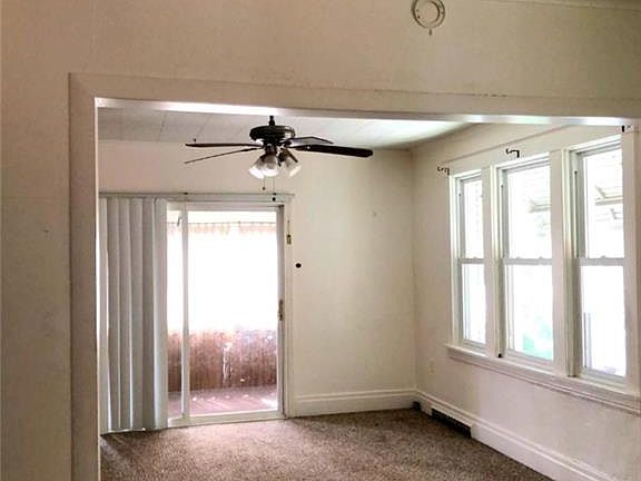 3rd image of 1706 Ferry Ave