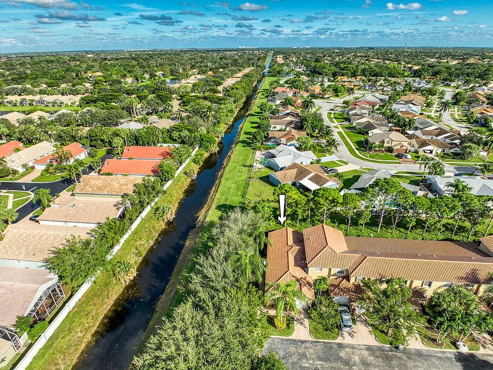1st image of 6416 Park Lake Circle