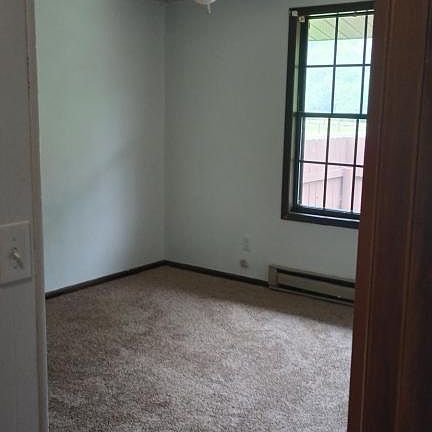 5th image of 374 N 40th St
