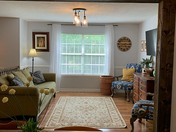 5th image of 9016 Birchwood Pike