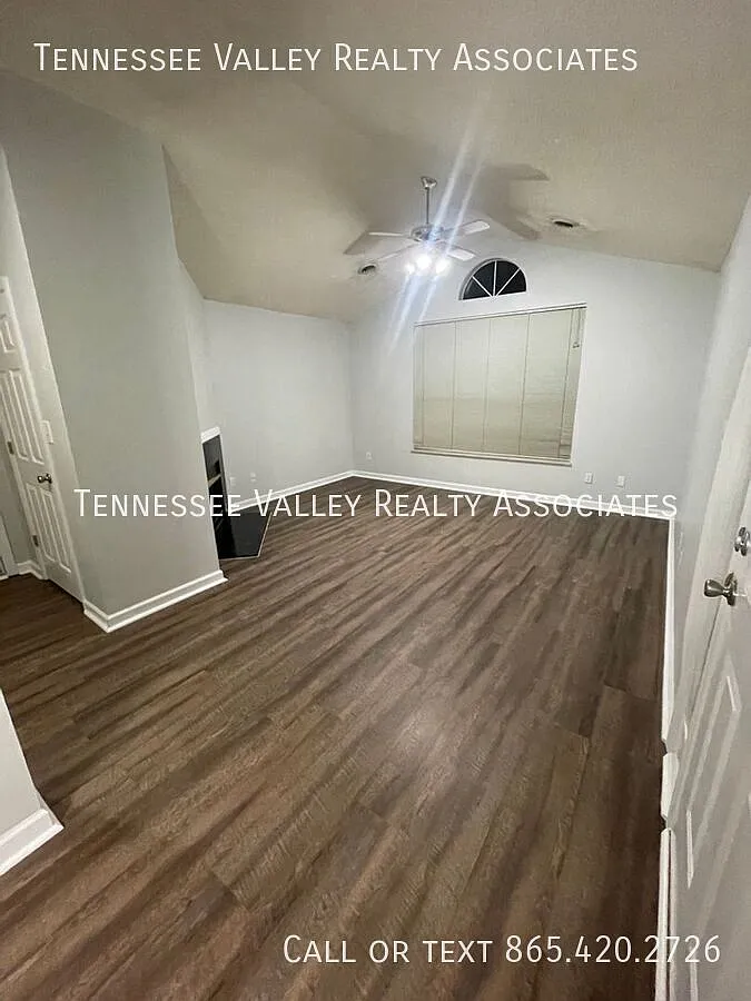 NEWLY Renovated! — Photo 4
