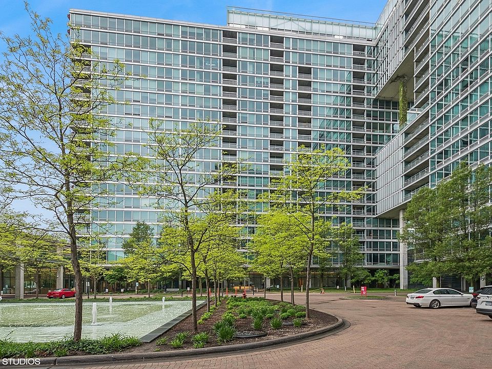1st image of 9725 Woods Dr Unit 909
