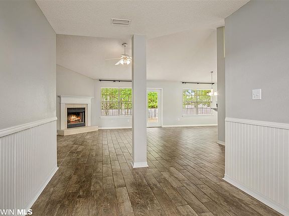 5th image of 30621 Pinyon Dr