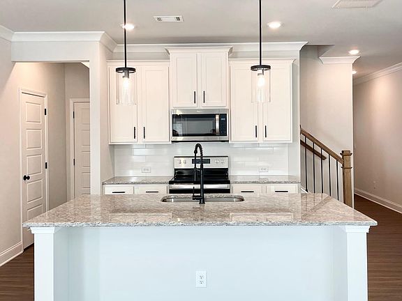 2nd image of 4683 Cypress Park Dr