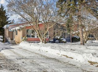 26 Fenside Dr, Toronto, ON M3A 2V3