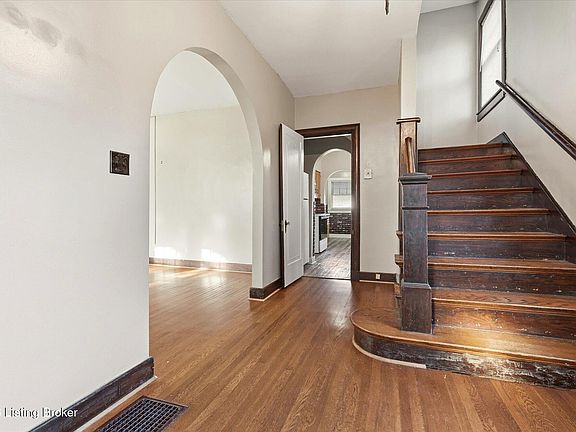 3rd image of 4574 S 3rd St