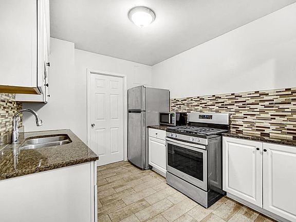 5th image of 1600-1606 E 34th Ave #1