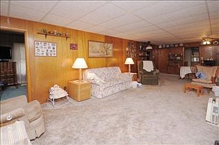 3rd image of 130 Kellogg St