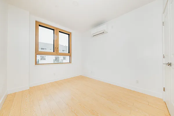 Rented by Oxford Property Group | media 39