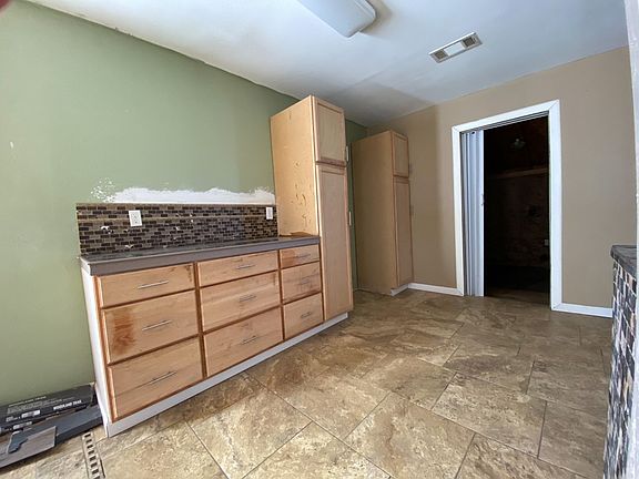 5th image of 12844 S Thomas Ave