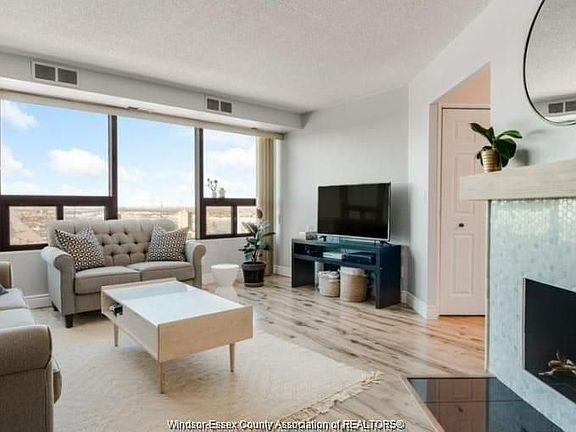 3rd image of 150 Park St W #2910