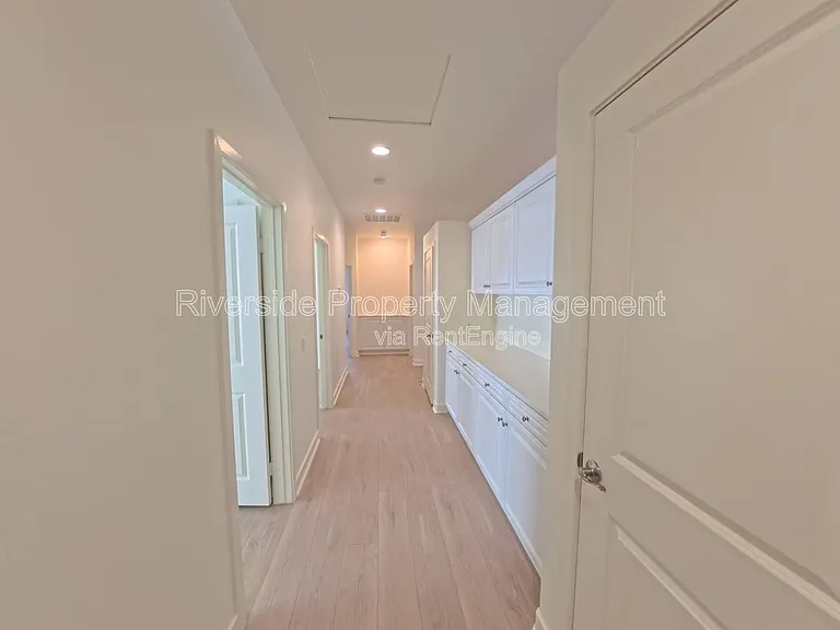 2921 Gibson St — Photo 19