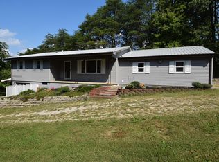 2601 Lake Rd SE, Lancaster, OH 43130