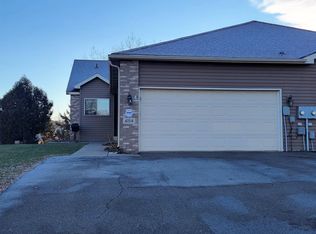 6154 Mill Run Rd #1, Monticello, MN 55362