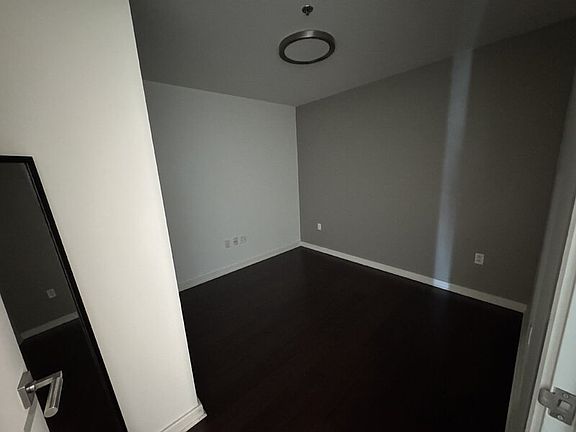 5th image of 4471 Dean Martin Dr Unit 1005