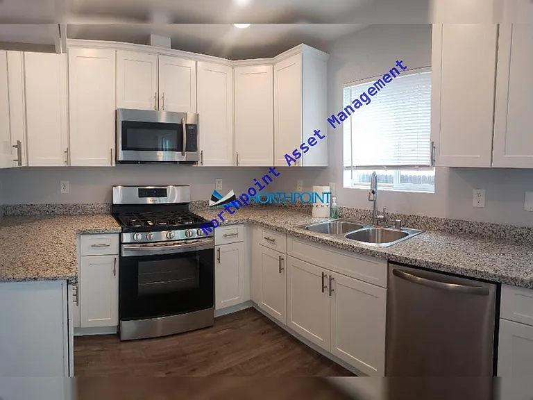 7416 Mimosa Way — Photo 4