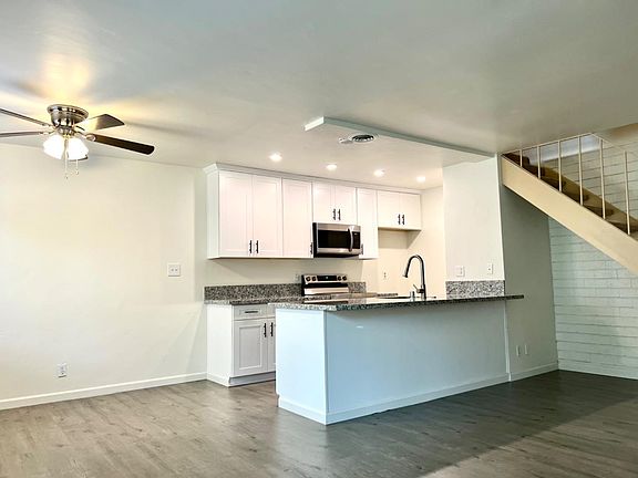 5th image of 4520 Greenholme Dr APT 3