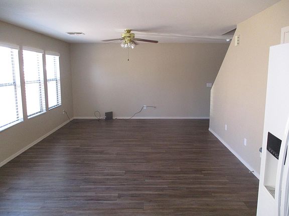 3rd image of 2346 E Spruce Dr