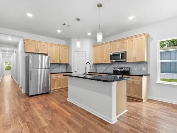 819 Junction Ave #B, Cleveland, TX 77327