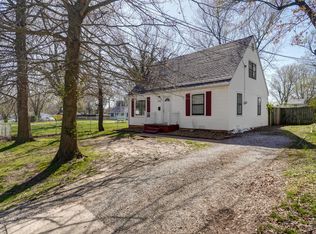 1047 S Crutcher Ave, Springfield, MO 65804