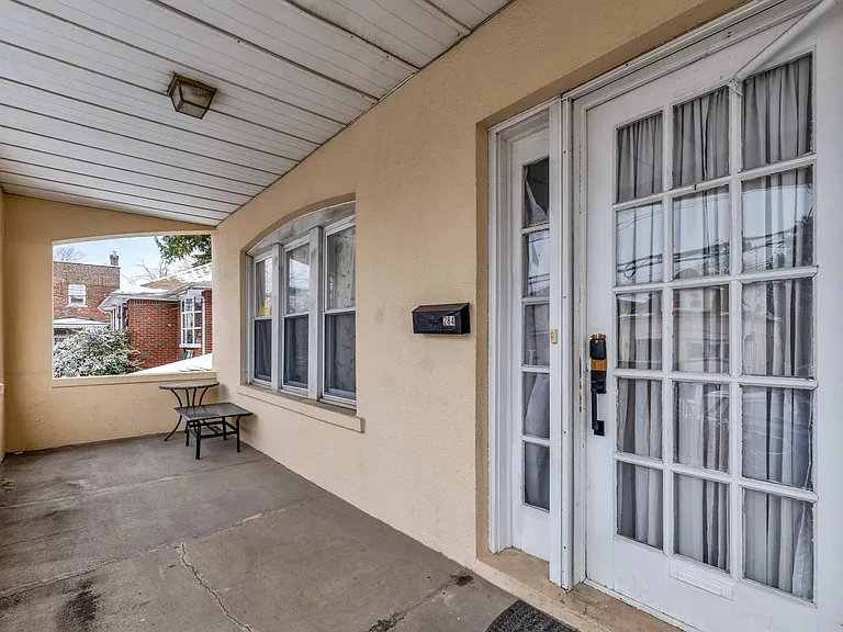 284 Macarthur Ave #2 — Photo 19