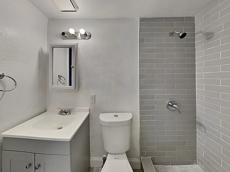 7345 Linda Dr — Photo 15