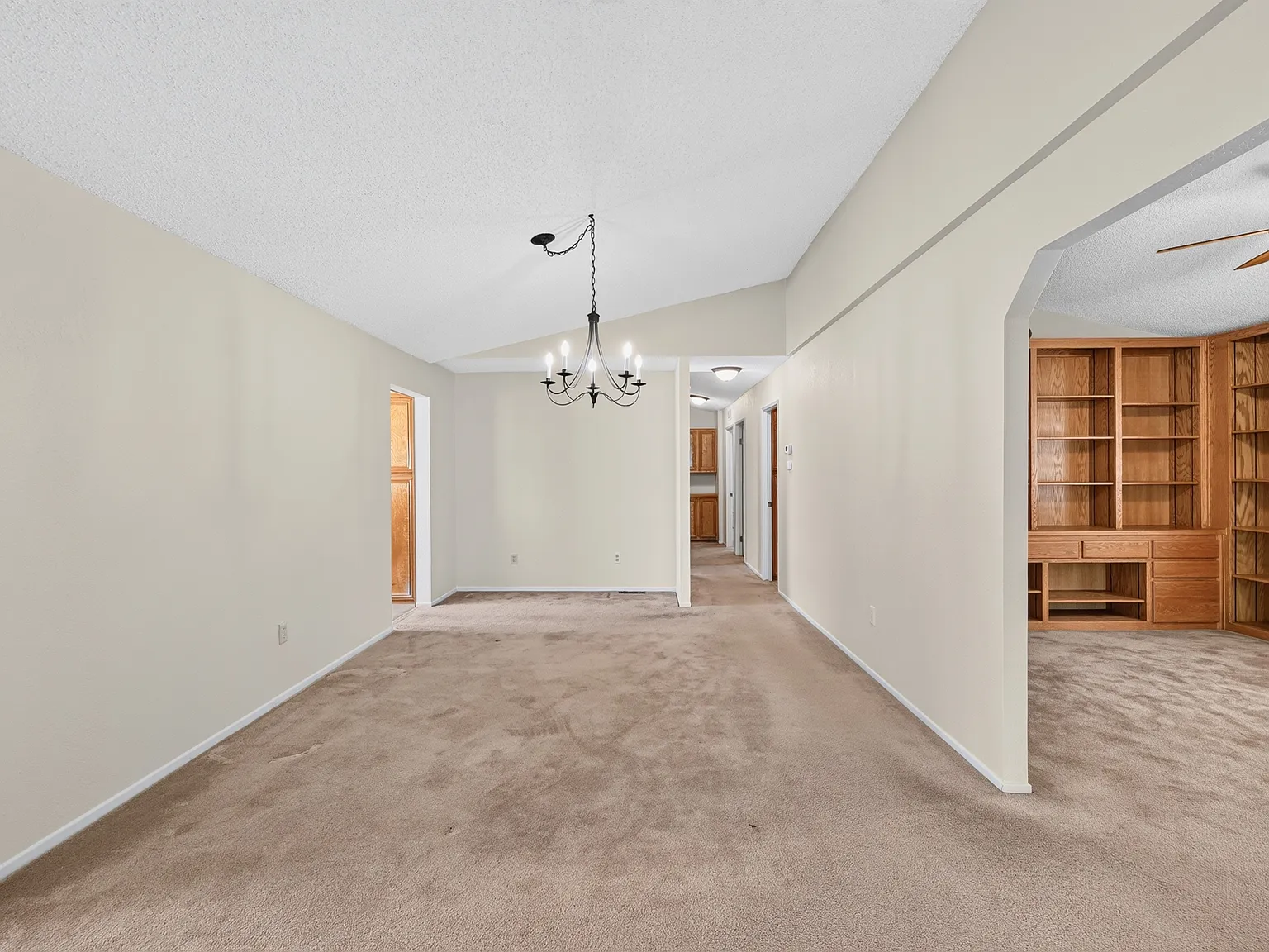 2 bed, 1946 sqft, $3,450 — Photo 4