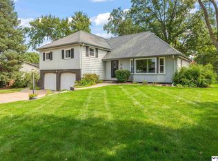 3617 S 114th St, Omaha, NE 68144