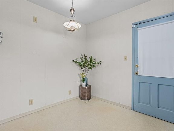 3rd image of 7703 E 50th St