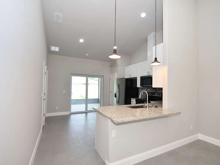 17 Ryapple Ln #A — Photo 11