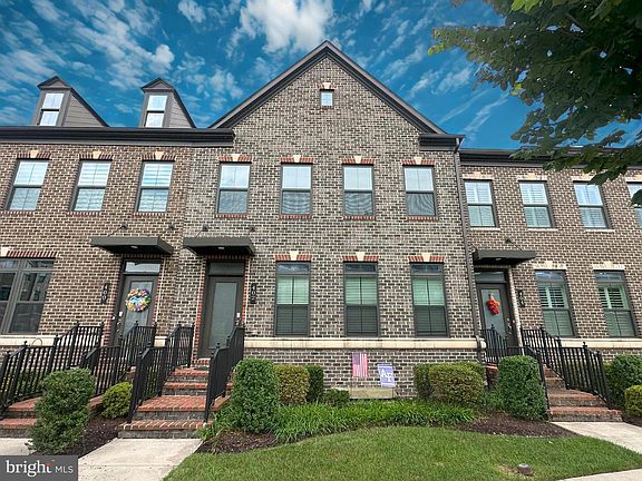 3rd image of 402 Redbridge St