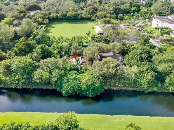 5845 SW 88th St, Miami, FL 33156