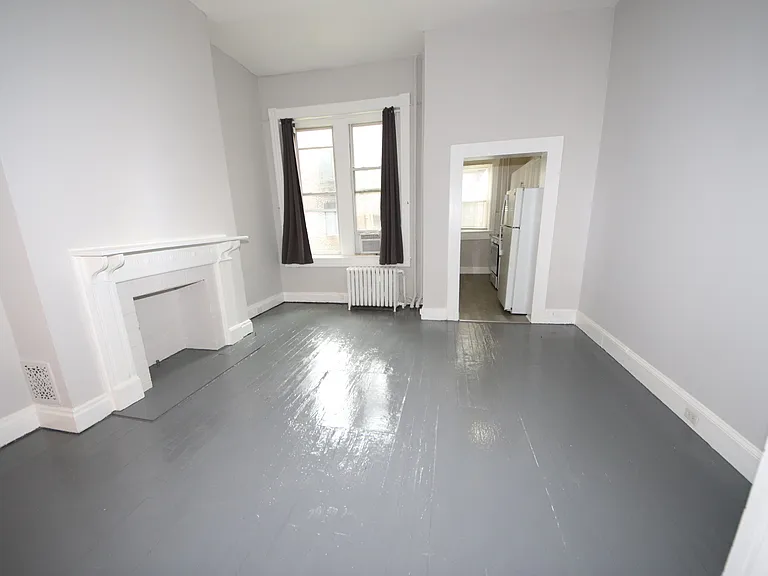1303 N Calvert St #2R — Photo 3