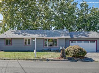 445 S 20th Ave, Cornelius, OR 97113