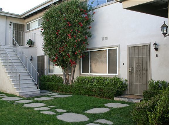 2nd image of 3953 W 178th St APT D