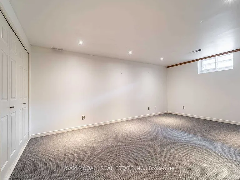 2588 Lundigan Dr #BASEMENT — Photo 16