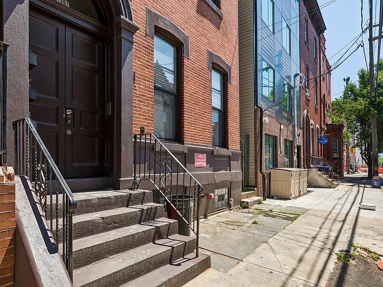 1507 N 17th St #2 — Photo 2
